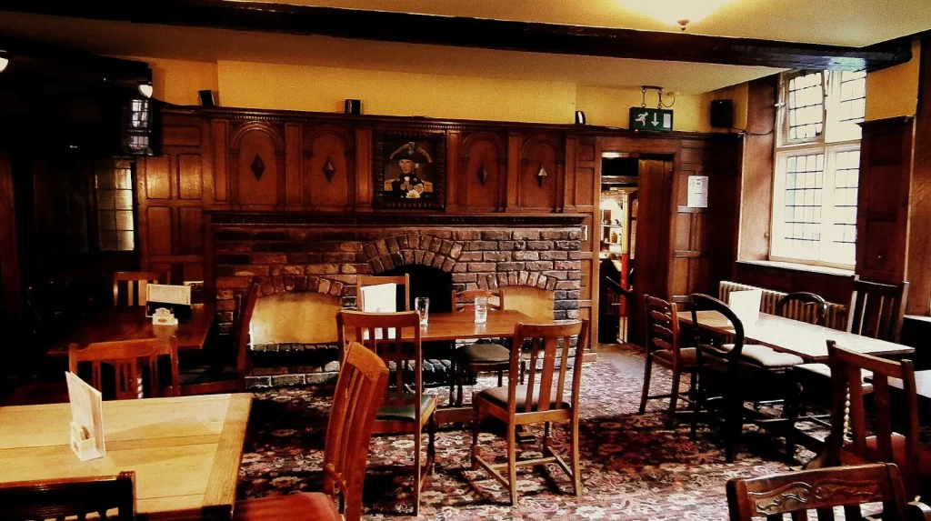 Inside Thomas Rigby's, Dale Street, Liverpool